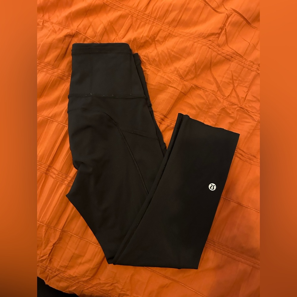 Lululemon black cropped fast and free size 2